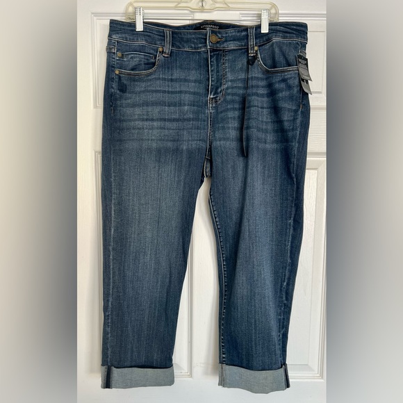 Liverpool women’s size 18 jeans w/cuff, lightweight super cute. NWT - Picture 1 of 3